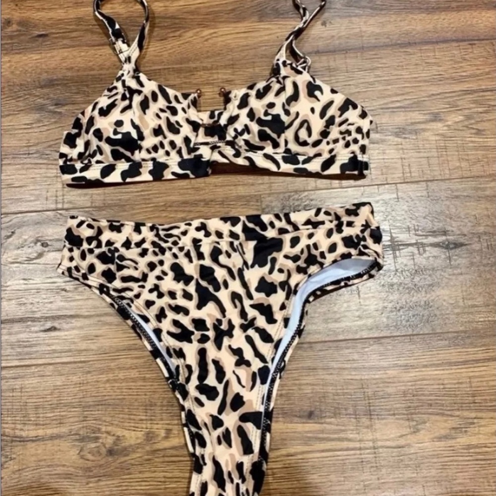 Leopard Print High Waisted Bikini Size Small - image 2
